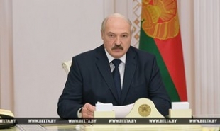 Лукашенко против перекладывания проблем предприятий и банков на бюджет