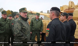 «Это не пиаровщина» — Лукашенко объяснил потребность Беларуси в современном отечественном вооружении