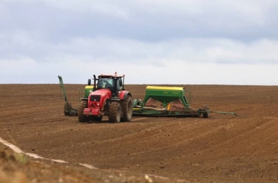 На полях ОАО &laquo;Володарский&raquo; работа не прекращается