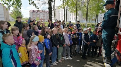 Быховские спасатели напоминают: «Не оставляйте детей одних!»