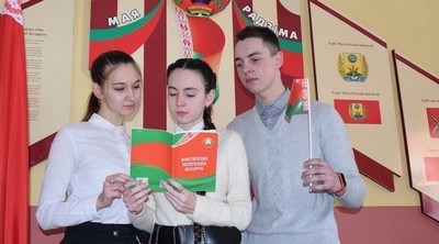 Сэрцам адданыя роднай зямлі