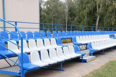 На спортивном стадионе Быховского ФОЦ установили новые трибуны. ФОТОФАКТ
