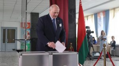 Лукашенко проголосовал на президентских выборах