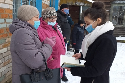 Социальный поезд «Забота» продолжает движение по отдаленным сельским населенным пунктам Быховщины