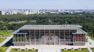 «Нам нужны действительно государственные люди» — у Лукашенко вновь обсуждают законодательство о госслужбе