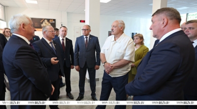 "Можем конкурировать". Лукашенко ставит задачу активнее осваивать рынок светодиодных ламп