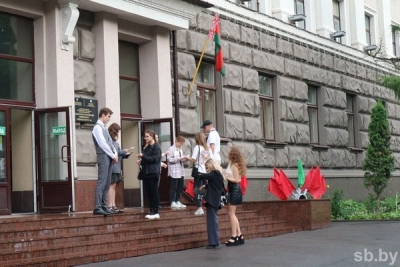 ЦТ по математике сегодня планируют написать более 10,6 тыс. абитуриентов