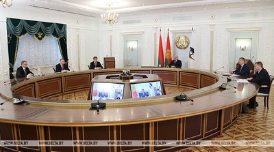 Лукашенко призвал страны ЕАЭС сплотиться и действовать единым фронтом