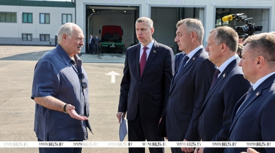 Лукашенко: райагросервисы должны стать опорными пунктами для отечественных производителей техники