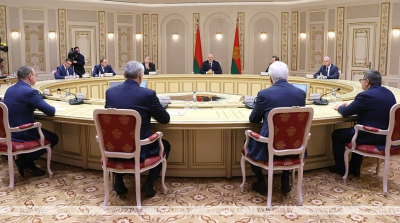Лукашенко: Беларусь намерена структурировать свои возможности в России и создать центры торговли