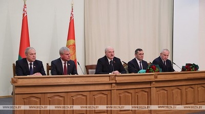 Лукашенко: моя задача — уберечь государство и народ от войны