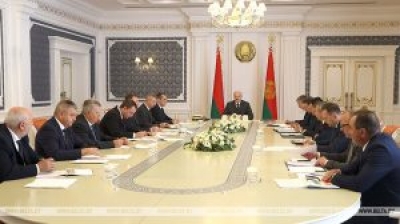 Лукашенко собрал совещание по актуальным вопросам развития пищевой промышленности