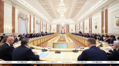 Тонкая настройка на внешнем контуре. Подробности совещания Лукашенко с дипломатами