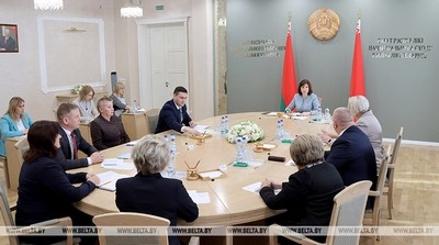 Кочанова провела совещание по совершенствованию вступительной кампании в вузы
