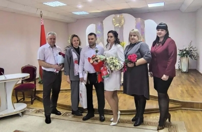 Быховская РО РОО &laquo;Белая Русь&raquo; приняла участие в торжественном поздравлении пары, вступающей в брак. ФОТОФАКТ