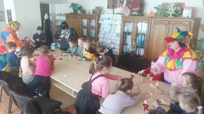 Мастер-класс по изготовлению традиционной куклы Масленицы из соломы