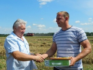 В ОАО «Володарский» чествовали лучших тружеников, задействованных на уборке урожая