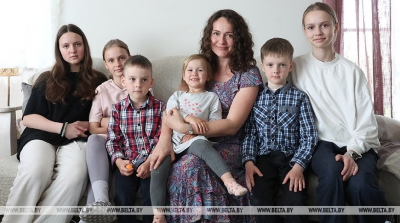 Многодетность - бренд Беларуси. Минтруда о приоритетах программы соцэкономразвития на пятилетку