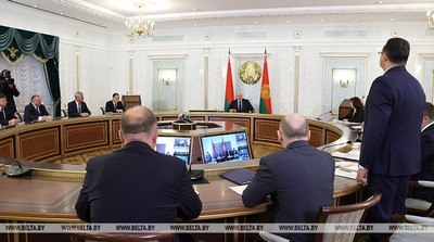 «Каждый должен распоряжаться своей судьбой». Александр Лукашенко высказался на тему противоэпидемических мер и лечения от COVID-19