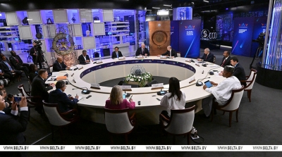 Мирный атом, переговоры в Кремле, инспекция на востоке и момент для Украины. Итоги недели Президента