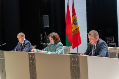 Наталья Кочанова депутатам - мы должны дойти до каждого человека и если есть проблемы, надо сделать все, чтобы их там не было