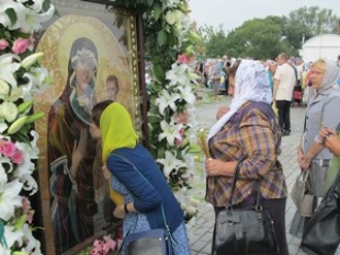 В Барколабово прошла праздничная литургия в честь иконы Божией матери «Барколабовской»