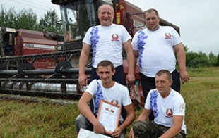 Сергей Степанов и Николай Рудковский — передовой экипаж районной «Жатвы-2018»