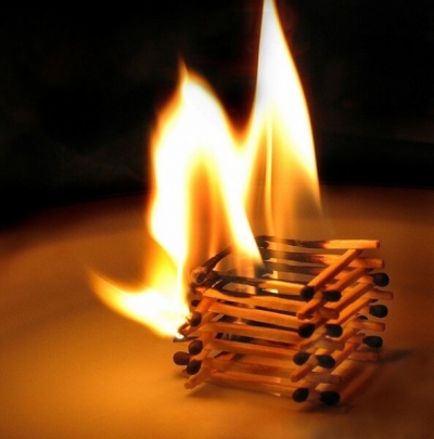 Неосторожное обращение с огнем - причины возникновения пожаров
