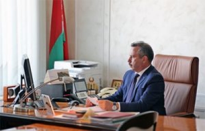Важно оперативно решать вопросы населения: Виктор Ананич провел «прямую телефонную линию»