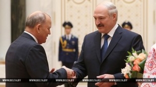Лукашенко: благополучие Беларуси складывается из успехов людей, не отступающих перед проблемами