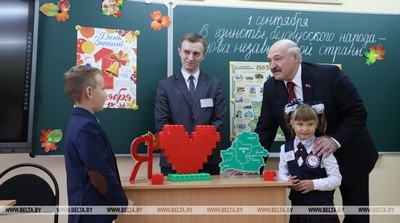 О храме знаний, зарплатах бюджетников, «потере» суверенитета и «планах» отрезать Прибалтику. Главное из заявлений Лукашенко на 1 сентября
