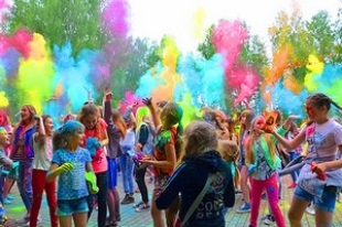 Ярко, спортивно, массово прошел День молодежи в Быхове