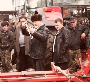 Очередной семинар-учеба по проведению весеннего сева состоялся в УКСП «Совхоз «Воронино» и в СПК «Следюки»