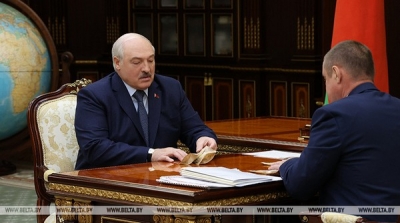 Лукашенко презентовали белорусские конфеты по китайскому рецепту